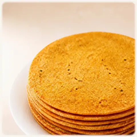 KOTHMIR MARCHA Khakhra — Khakhra from Vinod Namkeen